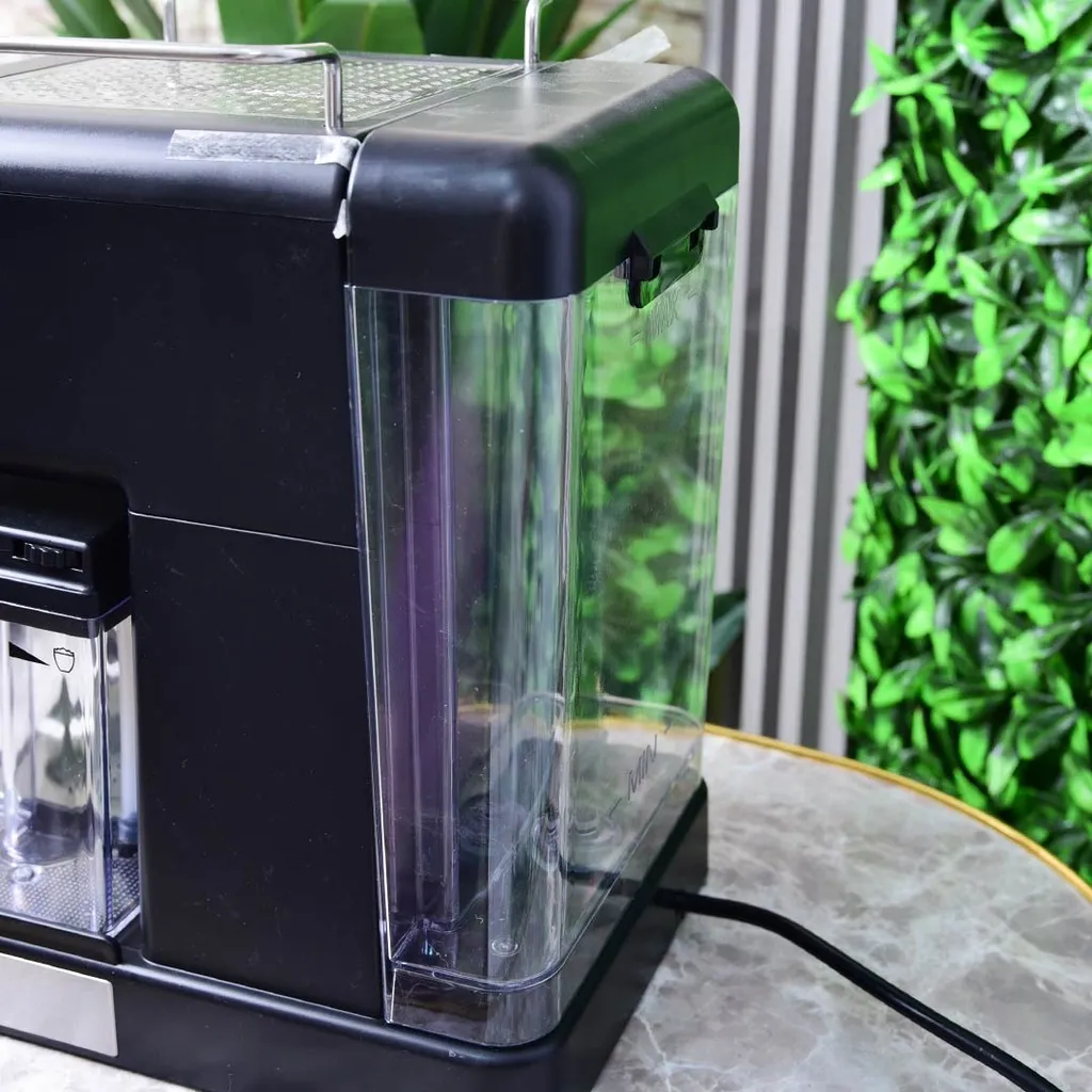 Machine à café Florence 5en1  HK457 - Expresso et Nespresso - 1350 Watts -  20 Bars - 1.5 Litres